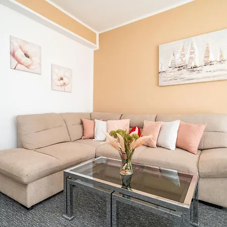 아파트 Blazevic 믈리니