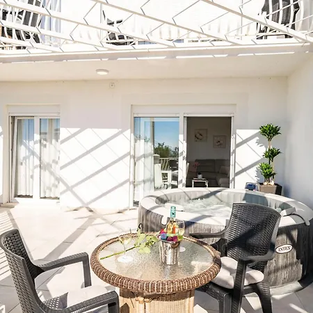 Blazevic Apartman *