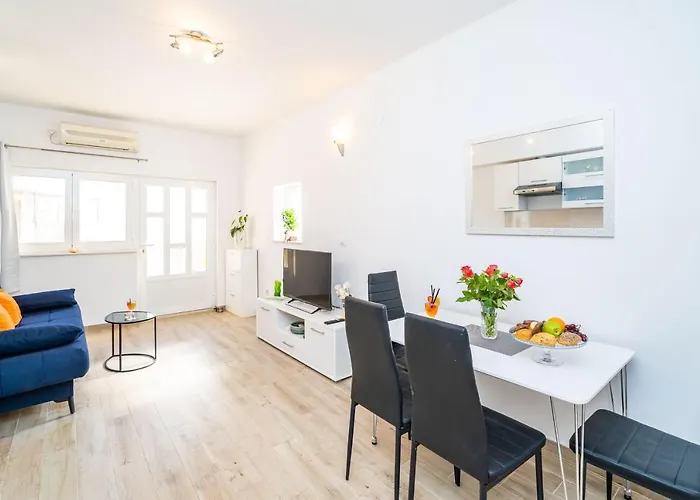 Blazevic 公寓 米利尼