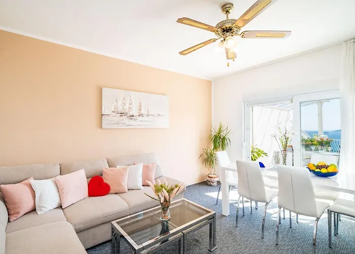 Blazevic * 米利尼